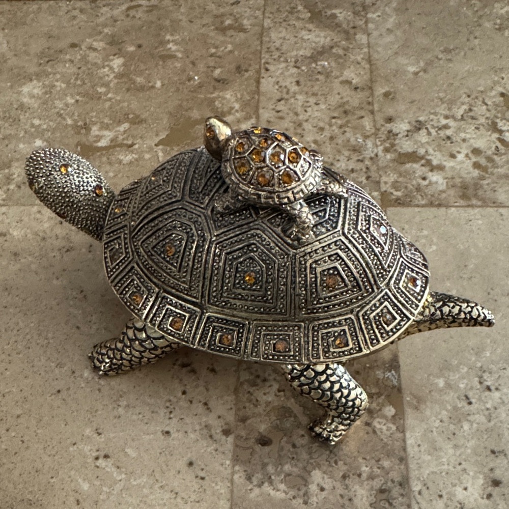 Bombay Bronze Turtle Figurine. Made in India.